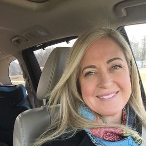 Meet your Posher, Desiree